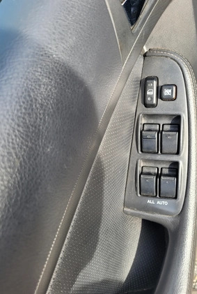 Toyota Avensis cena 10000 przebieg: 314215, rok produkcji 2005 z Góra Kalwaria małe 79